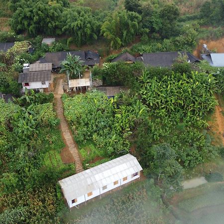 Indigenous Homestay- Trek- Food- Bus Mu Cang Chai Экстерьер фото