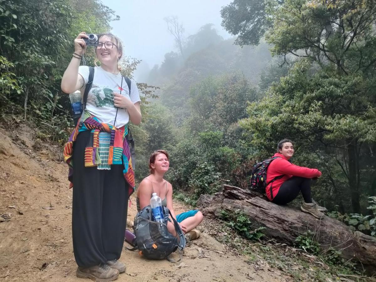 Indigenous Homestay- Trek- Food- Bus Mu Cang Chai Экстерьер фото
