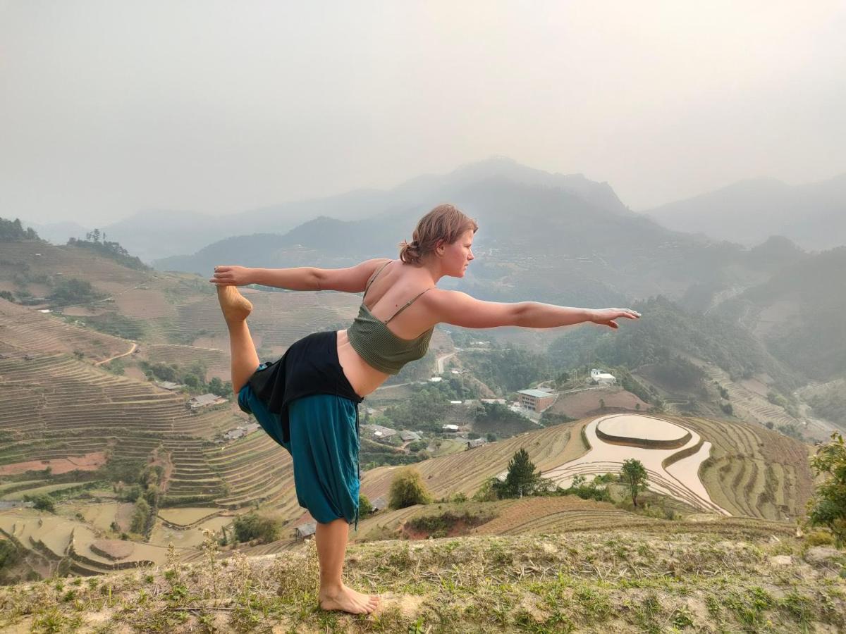 Indigenous Homestay- Trek- Food- Bus Mu Cang Chai Экстерьер фото