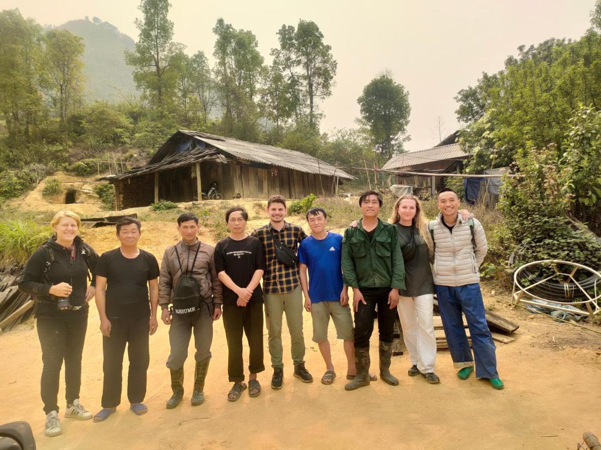 Indigenous Homestay- Trek- Food- Bus Mu Cang Chai Экстерьер фото