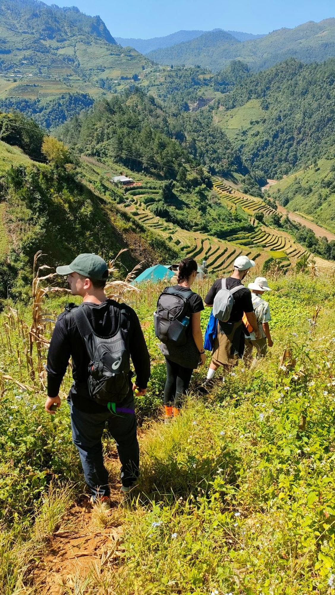 Indigenous Homestay- Trek- Food- Bus Mu Cang Chai Экстерьер фото